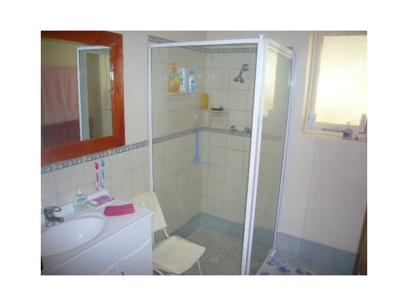 225 Third Street, Wonthella WA 6530