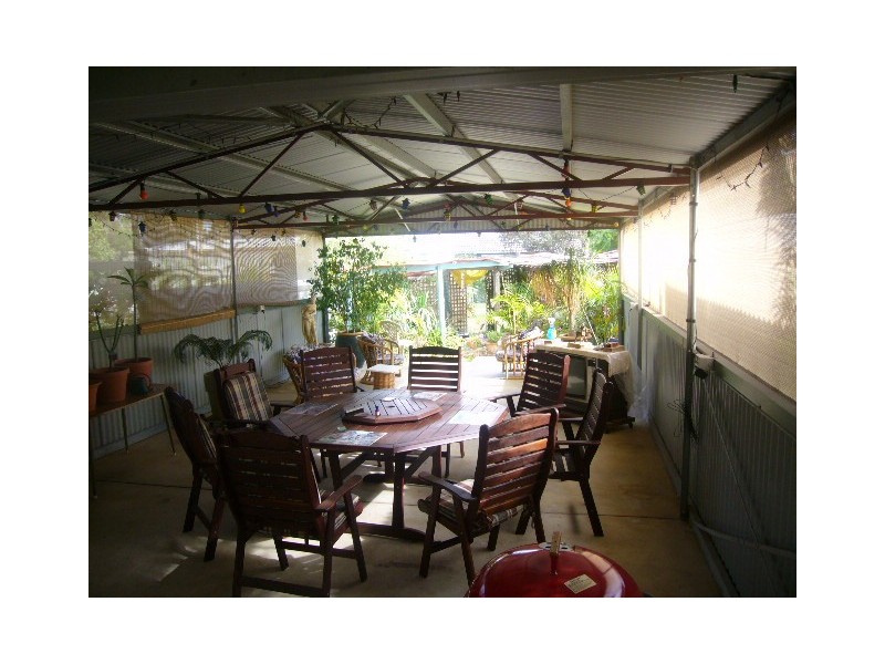 225 Third Street, Wonthella WA 6530