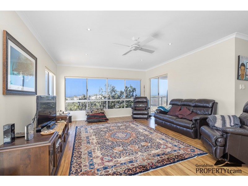 1 Queenscliff Close, Tarcoola Beach WA 6530