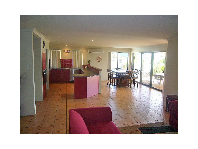 13 Polwarth Pde, Deepdale WA 6532