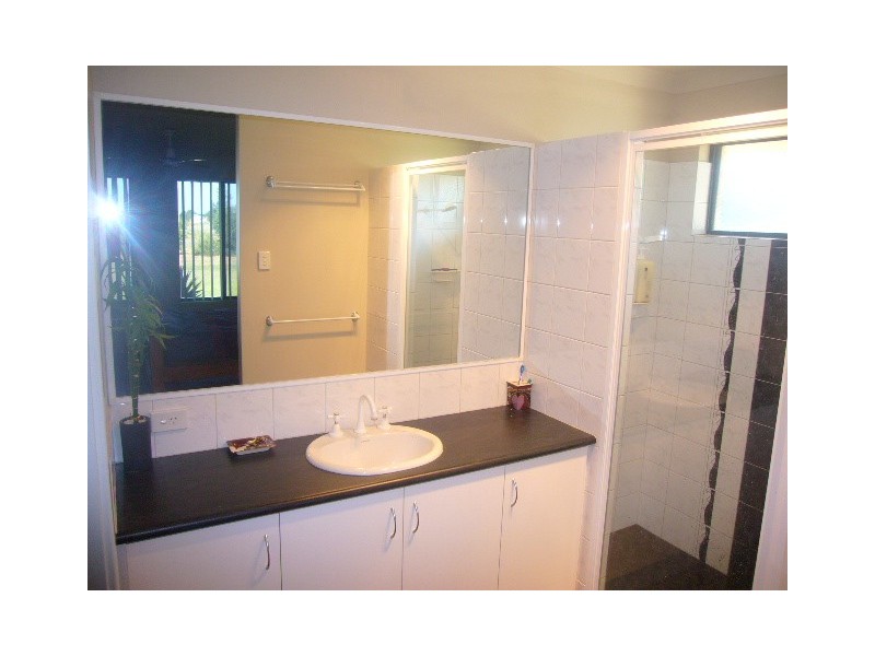 13 Polwarth Pde, Deepdale WA 6532