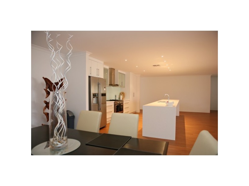 3 Crusader Heights, Wandina WA 6530