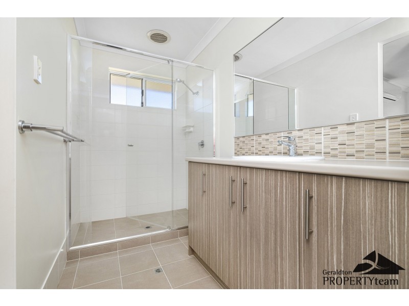 4 Bofey Close, Utakarra WA 6530