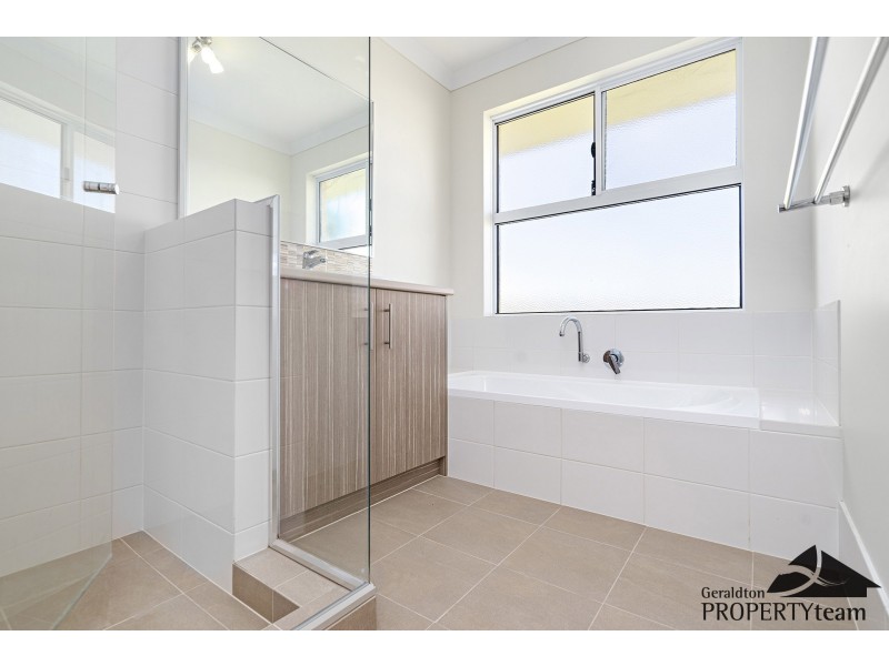 4 Bofey Close, Utakarra WA 6530