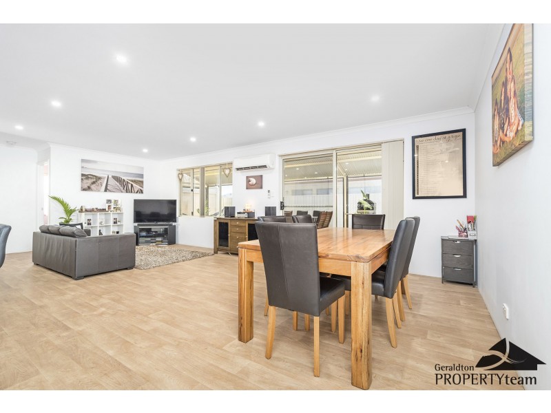 9 Colonen Street, Wandina WA 6530