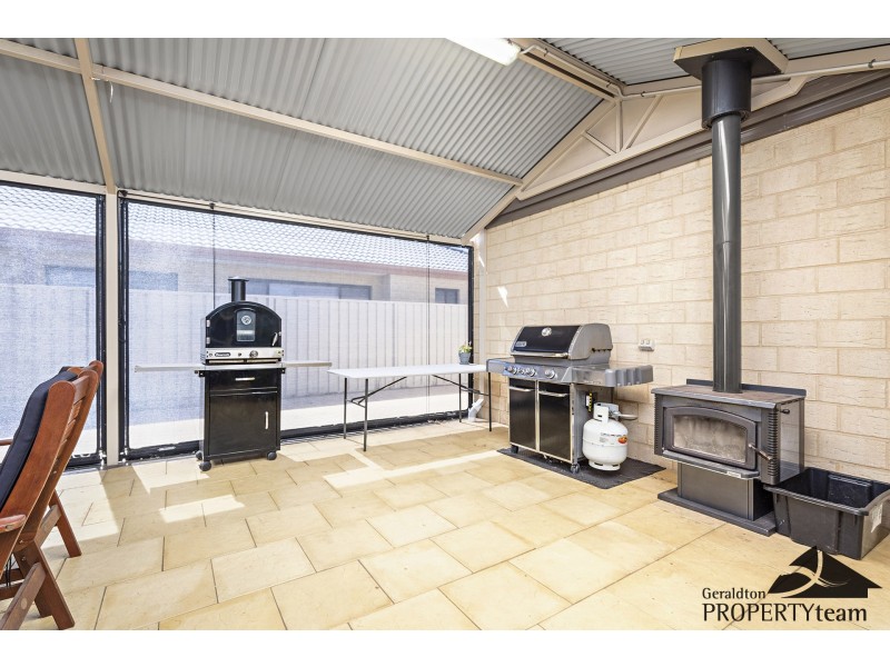 9 Colonen Street, Wandina WA 6530