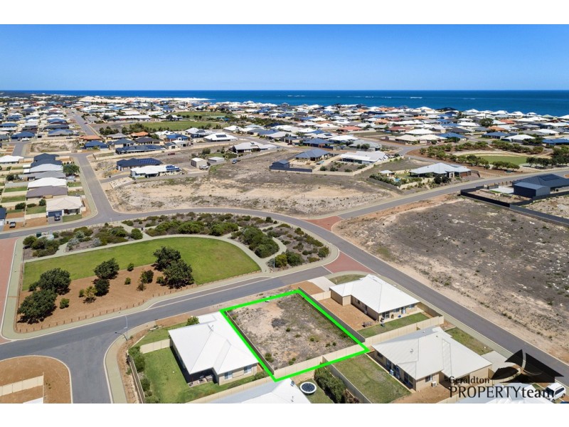 4 Herbert Street, Wandina WA 6530