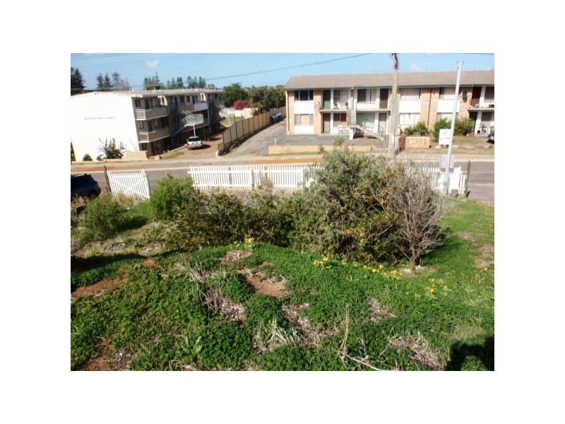 1/144 Augustus Street, Geraldton WA 6530