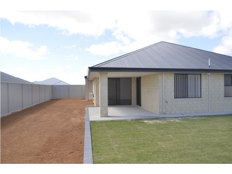 9 Thistle Wynd, Wandina WA 6530