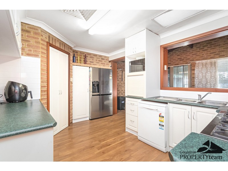 14 McAleer Drive, Mahomets Flats WA 6530