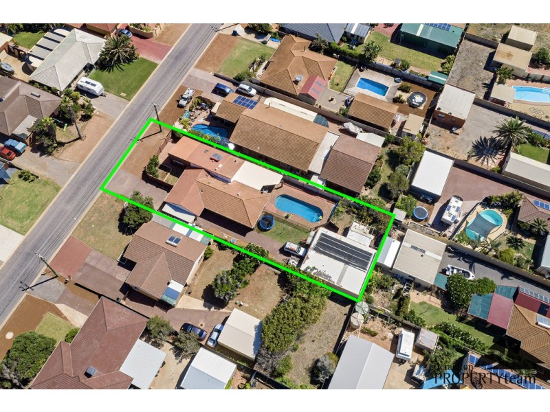 14 McAleer Drive, Mahomets Flats WA 6530