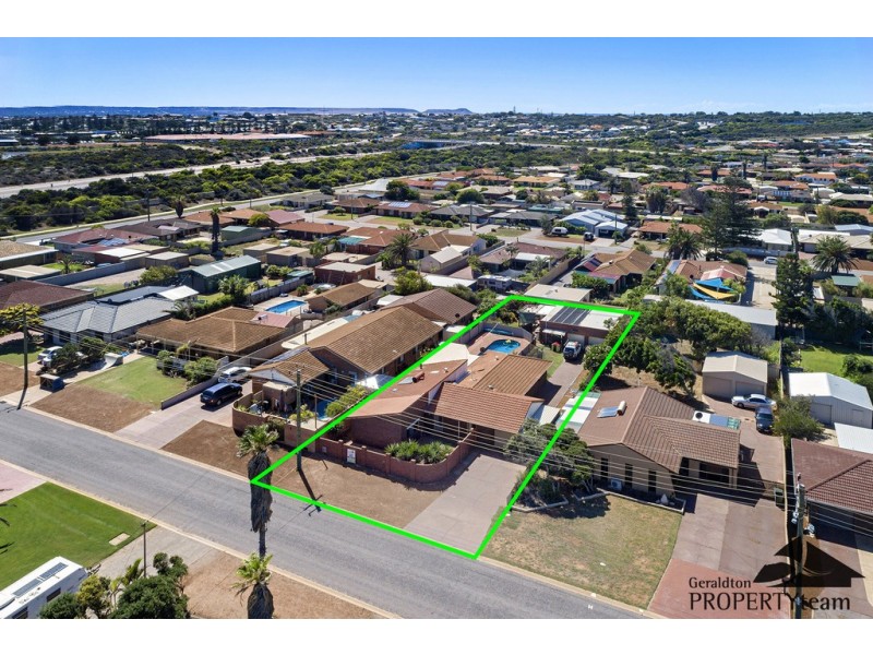 14 McAleer Drive, Mahomets Flats WA 6530