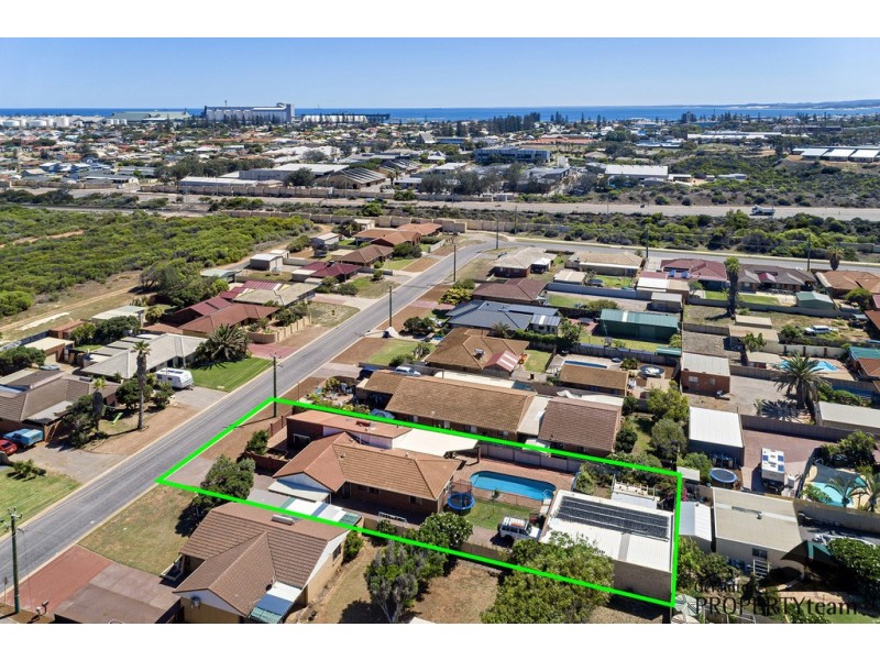 14 McAleer Drive, Mahomets Flats WA 6530