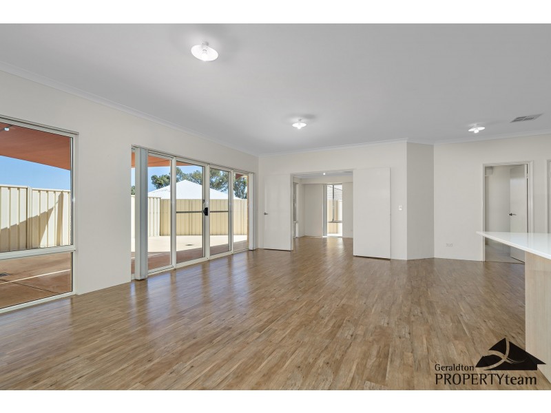 12 Viewpoint Mews, Drummond Cove WA 6532