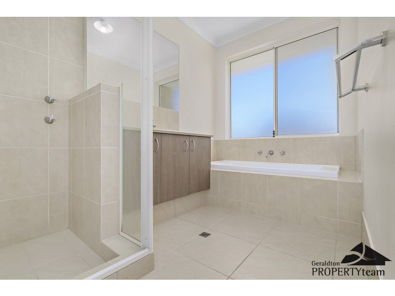 12 Viewpoint Mews, Drummond Cove WA 6532