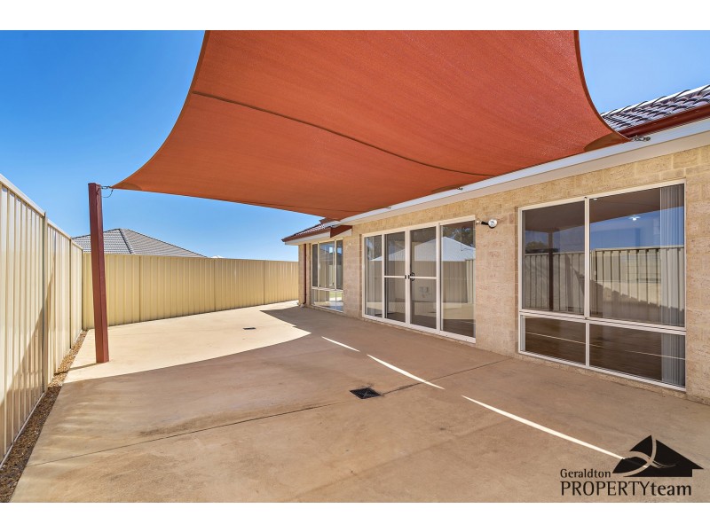 12 Viewpoint Mews, Drummond Cove WA 6532