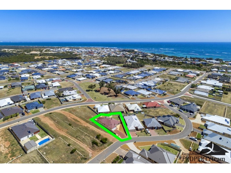12 Viewpoint Mews, Drummond Cove WA 6532