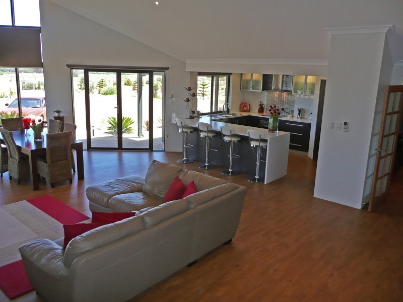 150 Parmelia Blvd, White Peak WA 6532