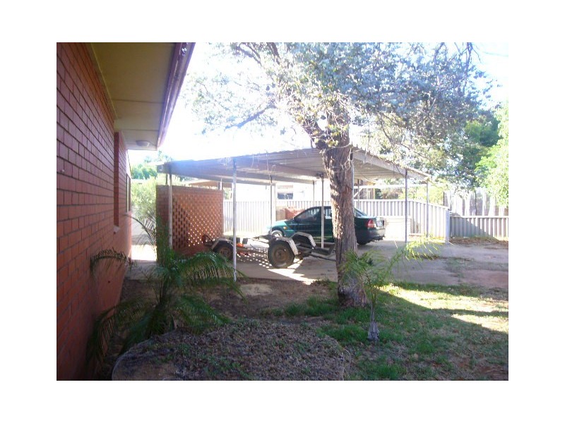 2 Dhu Street, Rangeway WA 6530