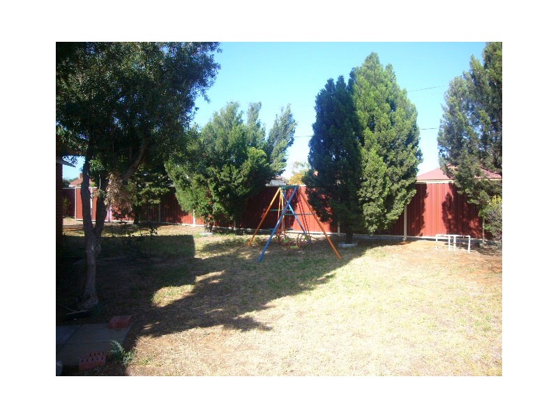 2 Dhu Street, Rangeway WA 6530