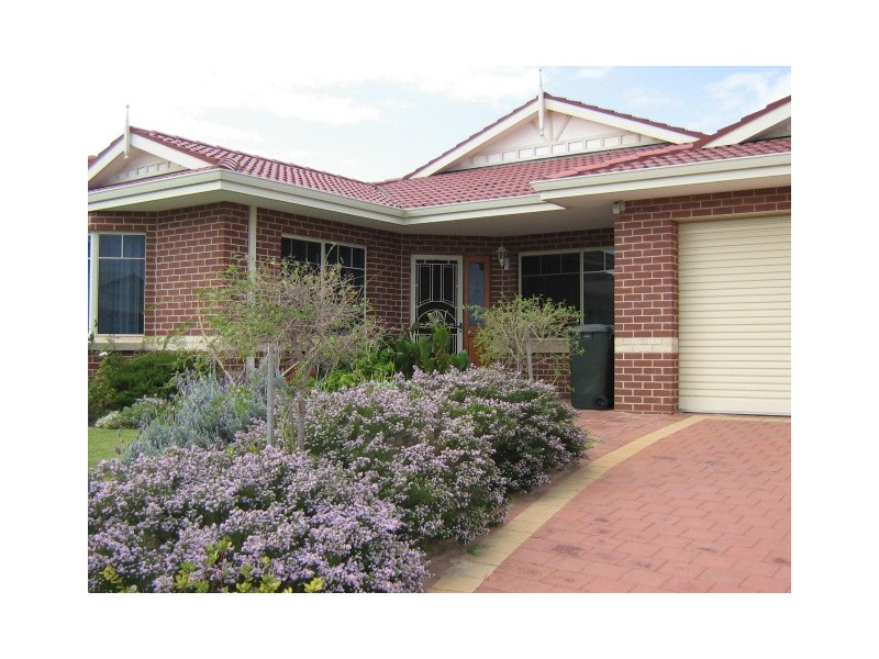 16 Pelican Rise, Wandina WA 6530