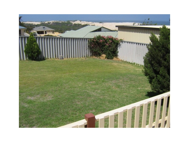 16 Pelican Rise, Wandina WA 6530
