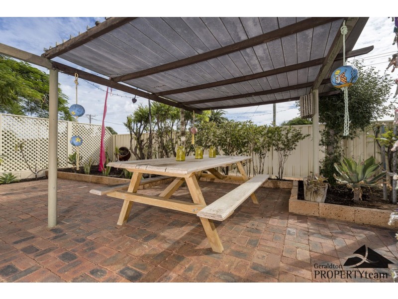 231 First Street, Wonthella WA 6530