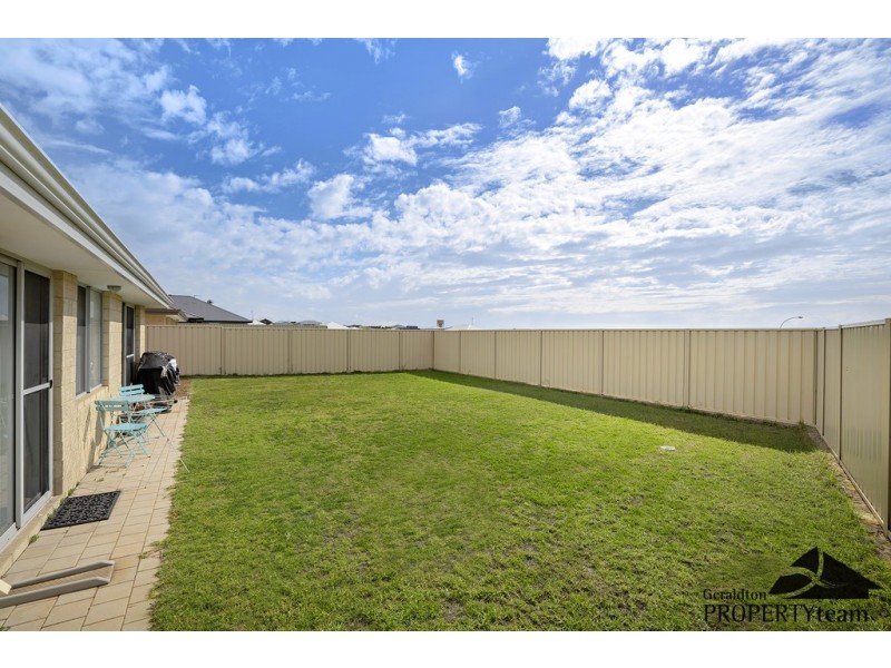 2 Waterwitch Outlook, Wandina WA 6530