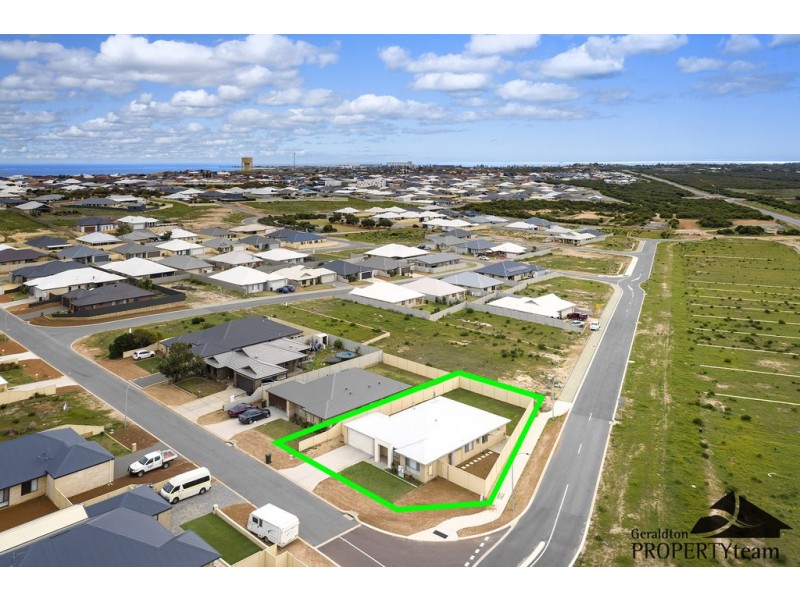 2 Waterwitch Outlook, Wandina WA 6530