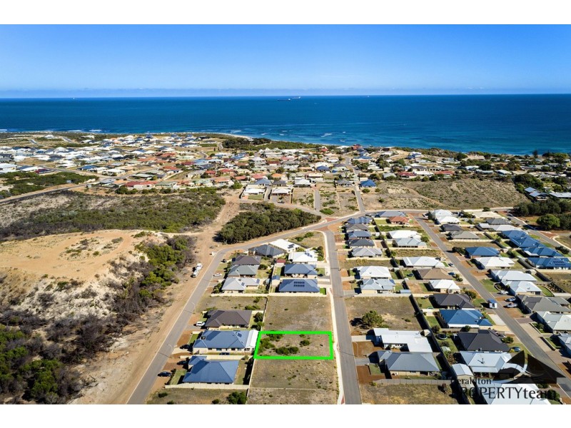 14 Periwinkle Street, Drummond Cove WA 6532