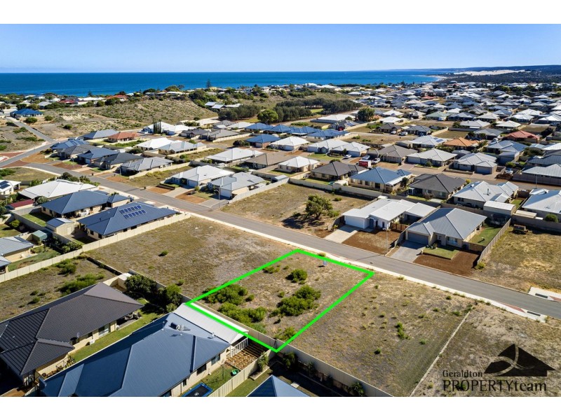 14 Periwinkle Street, Drummond Cove WA 6532