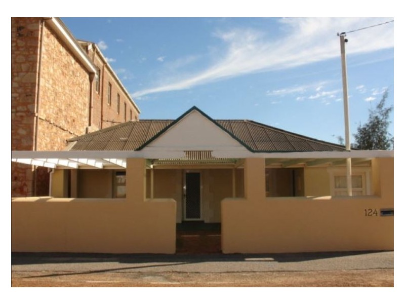 124 Augustus Street, Geraldton WA 6530