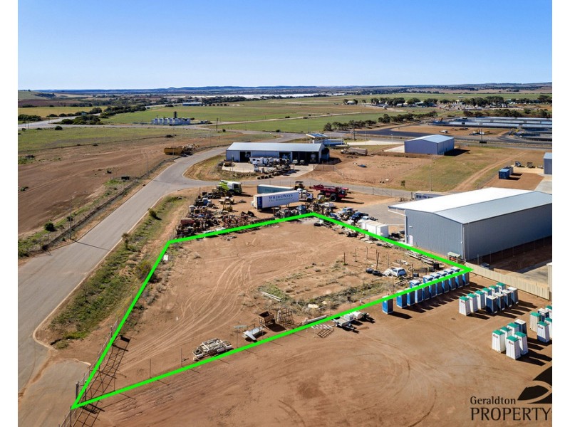 15 Yarryana Drive, Meru WA 6530