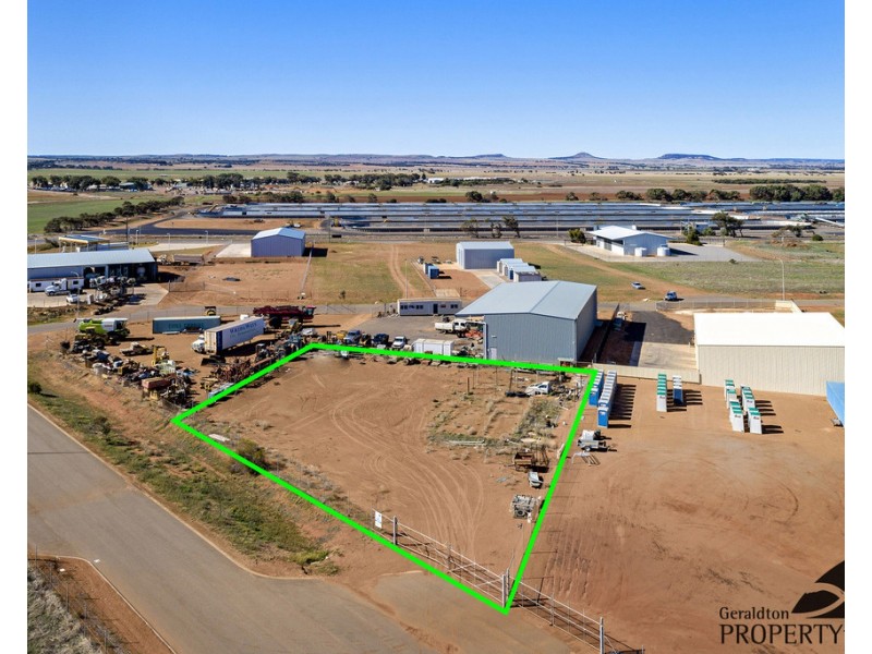 15 Yarryana Drive, Meru WA 6530