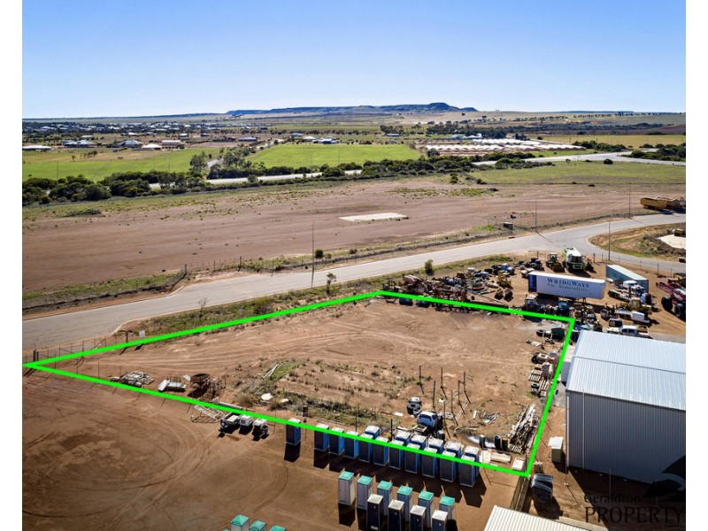 15 Yarryana Drive, Meru WA 6530