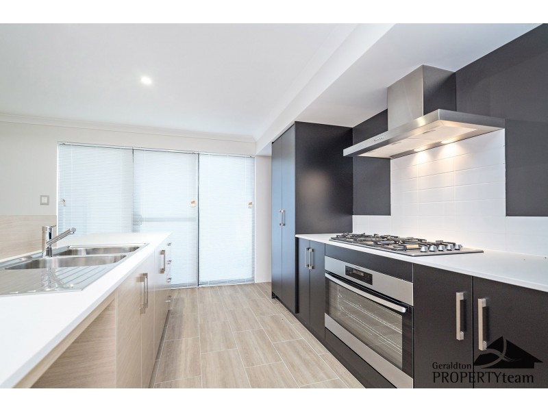 207 Glenfield Beach Drive, Glenfield WA 6532