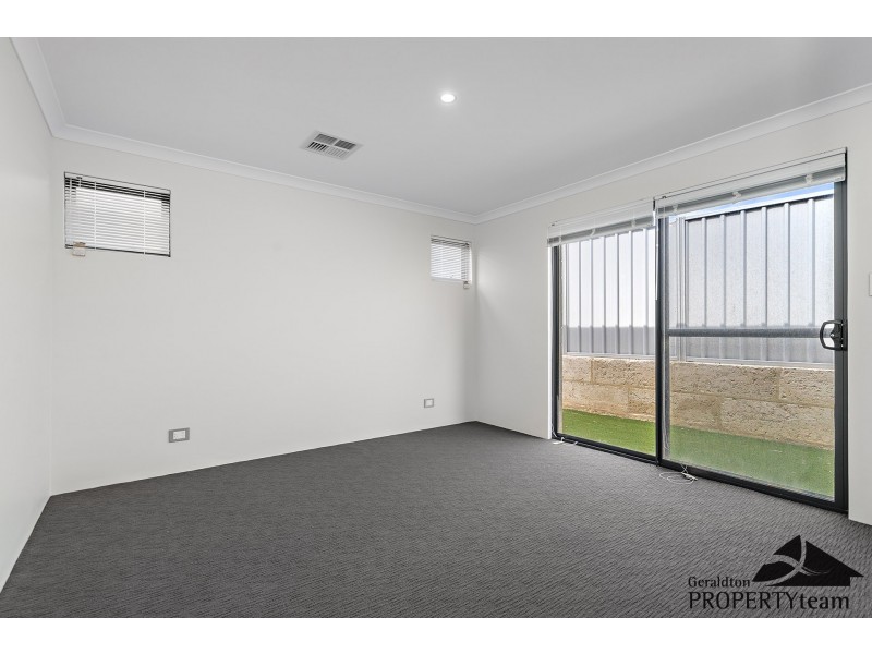 207 Glenfield Beach Drive, Glenfield WA 6532