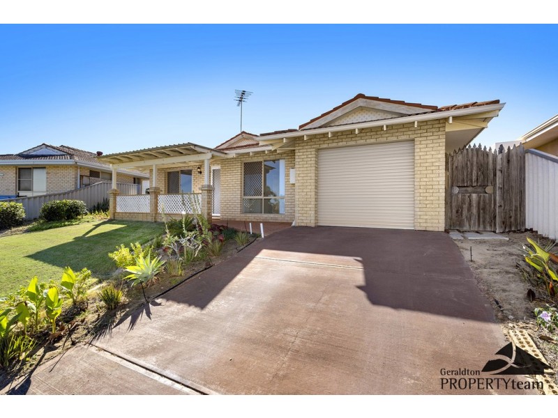 17 Mildwaters Place, Mount Tarcoola WA 6530
