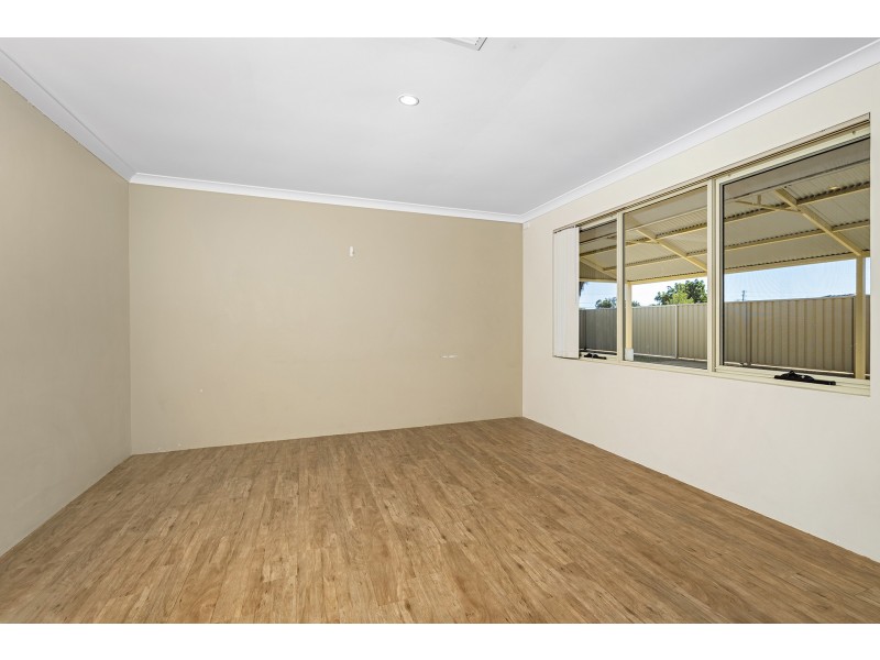 10 Rosapark Boulevard, Webberton WA 6530