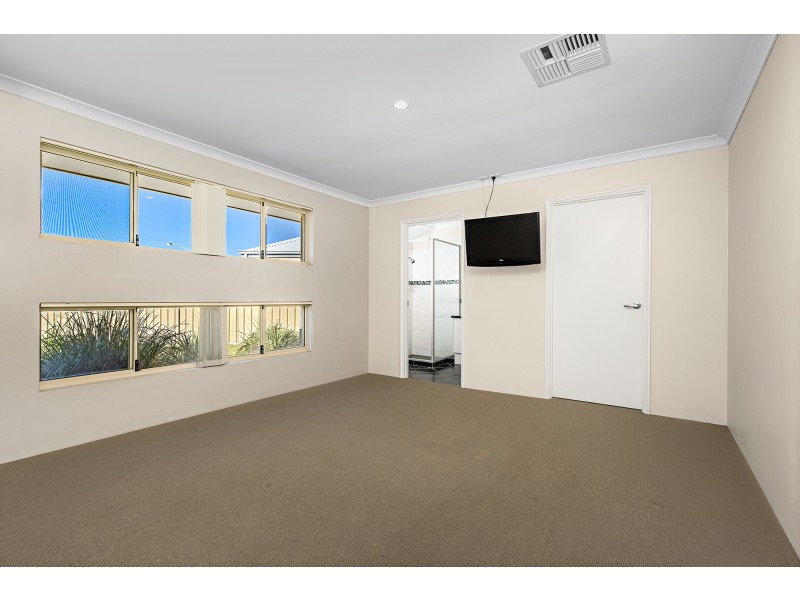 10 Rosapark Boulevard, Webberton WA 6530