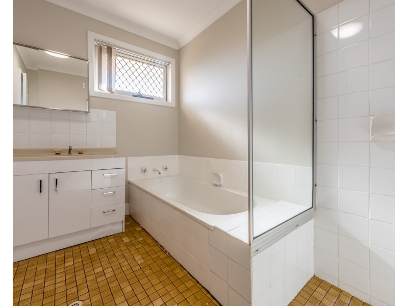 25 Petchell Street, Rangeway WA 6530