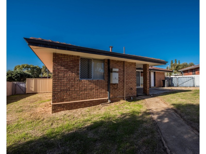 25 Petchell Street, Rangeway WA 6530