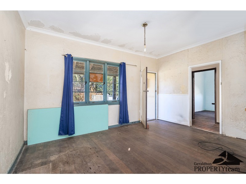 13 Whitfield Street, Beachlands WA 6530