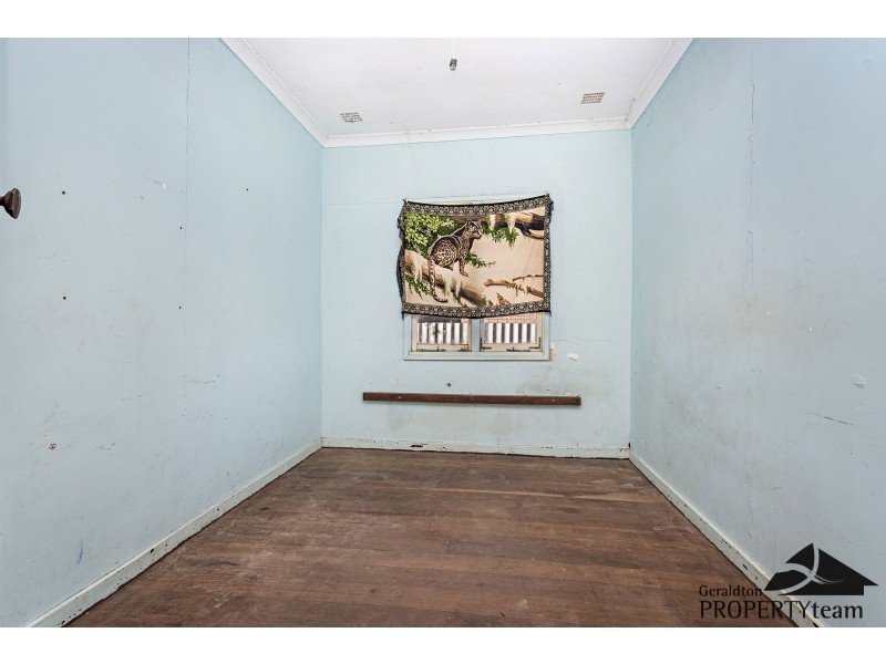 13 Whitfield Street, Beachlands WA 6530