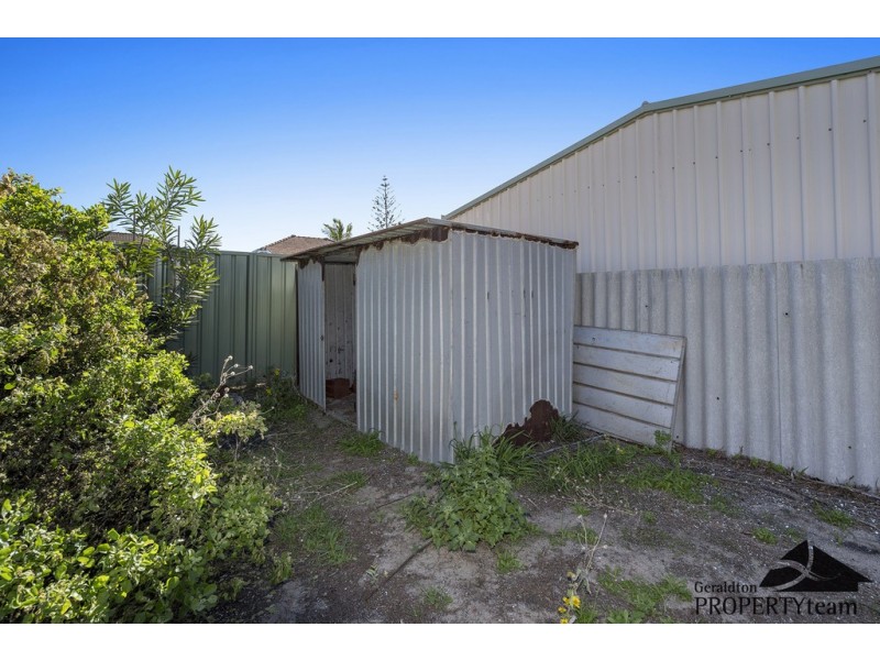 13 Whitfield Street, Beachlands WA 6530