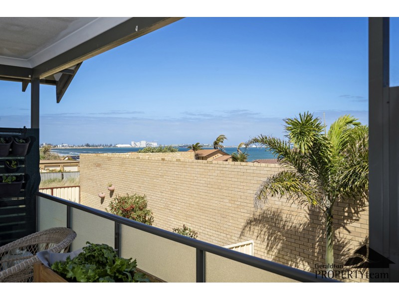 4/305 Chapman Road, Bluff Point WA 6530