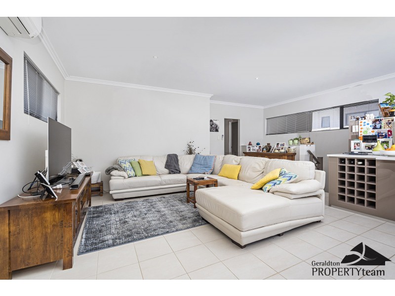 4/305 Chapman Road, Bluff Point WA 6530