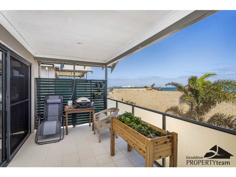 4/305 Chapman Road, Bluff Point WA 6530