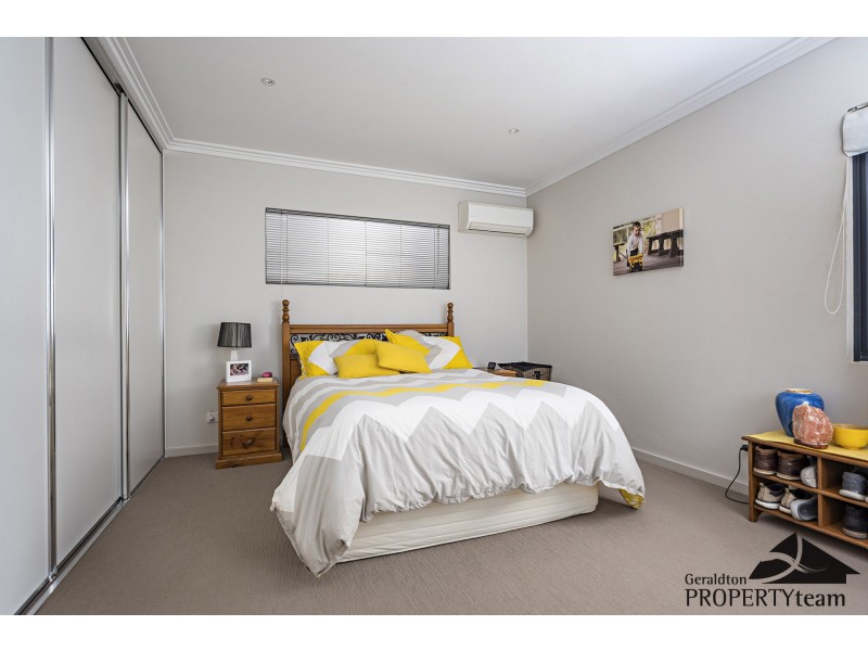 4/305 Chapman Road, Bluff Point WA 6530