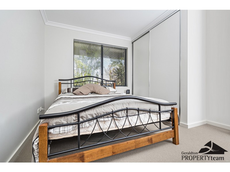 4/305 Chapman Road, Bluff Point WA 6530